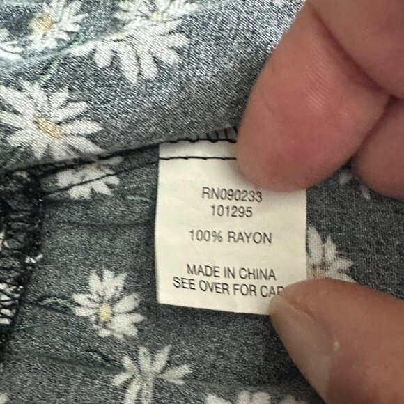 Lottie Moss Black Daisy Print Smocked Puff Sleeve Top M - Picture 4 of 7